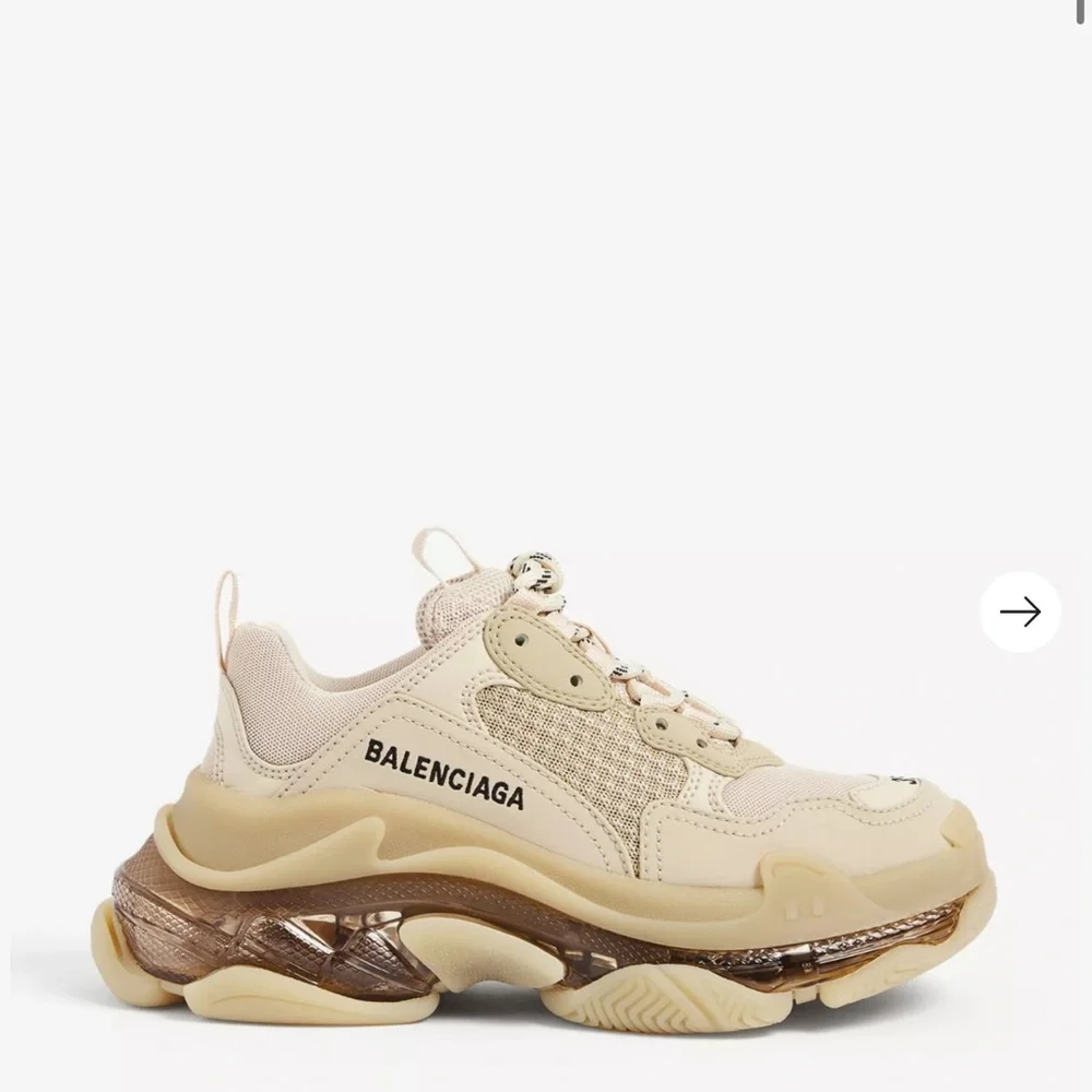 Balenciaga Cream Triple S Sneakers Chunky Design Like new! 37